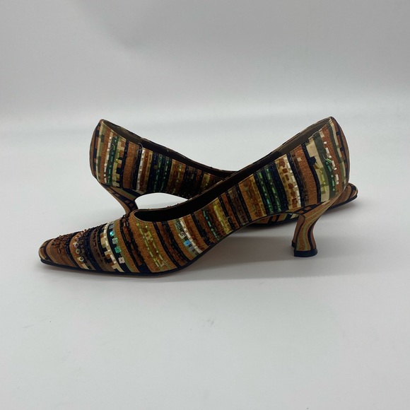 J. Renee Brown Beaded Snip Toe Kitten Heels - Picture 8 of 9